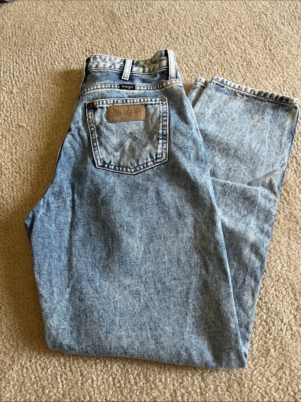 Wrangler Women's Light Blue Straight Leg Jeans - Picture 3 of 3